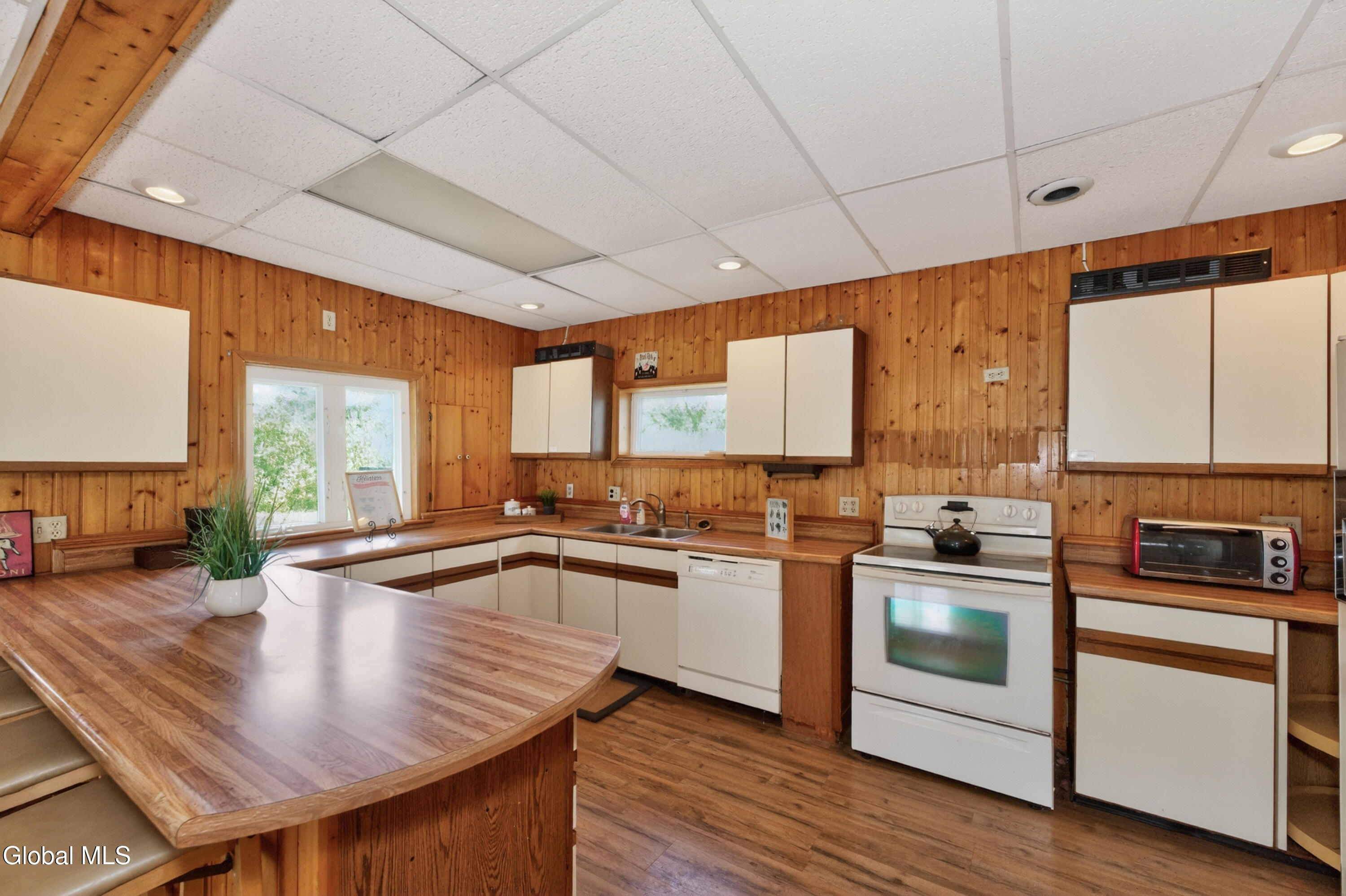 218 Westside Drive Ballston Lake NY 12019