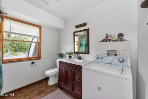 218 Westside Drive Ballston Lake NY 12019