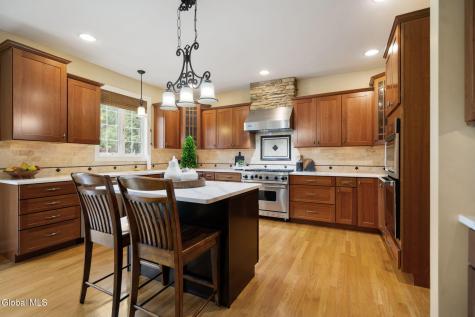 42 Tipperary Way Ballston Lake NY 12019