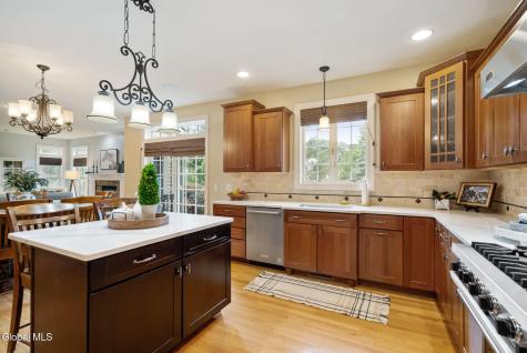42 Tipperary Way Ballston Lake NY 12019