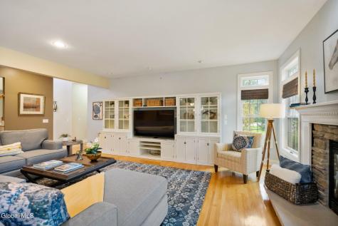 42 Tipperary Way Ballston Lake NY 12019