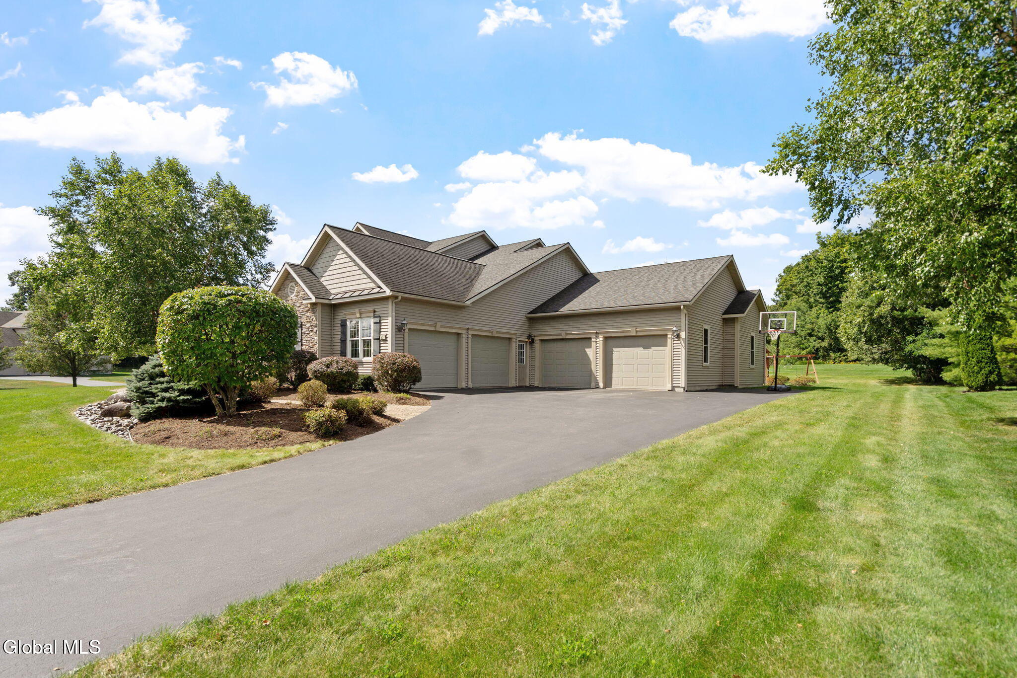 42 Tipperary Way Ballston Lake NY 12019