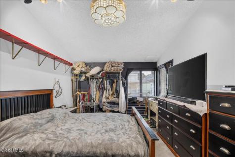 11 Monroe Street Gloversville NY 12078