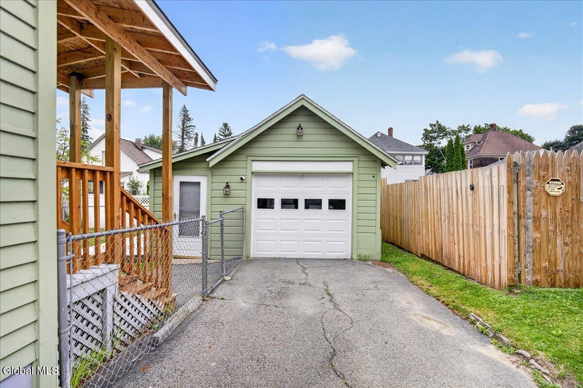 11 Monroe Street Gloversville NY 12078
