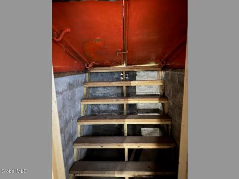11 Monroe Street Gloversville NY 12078
