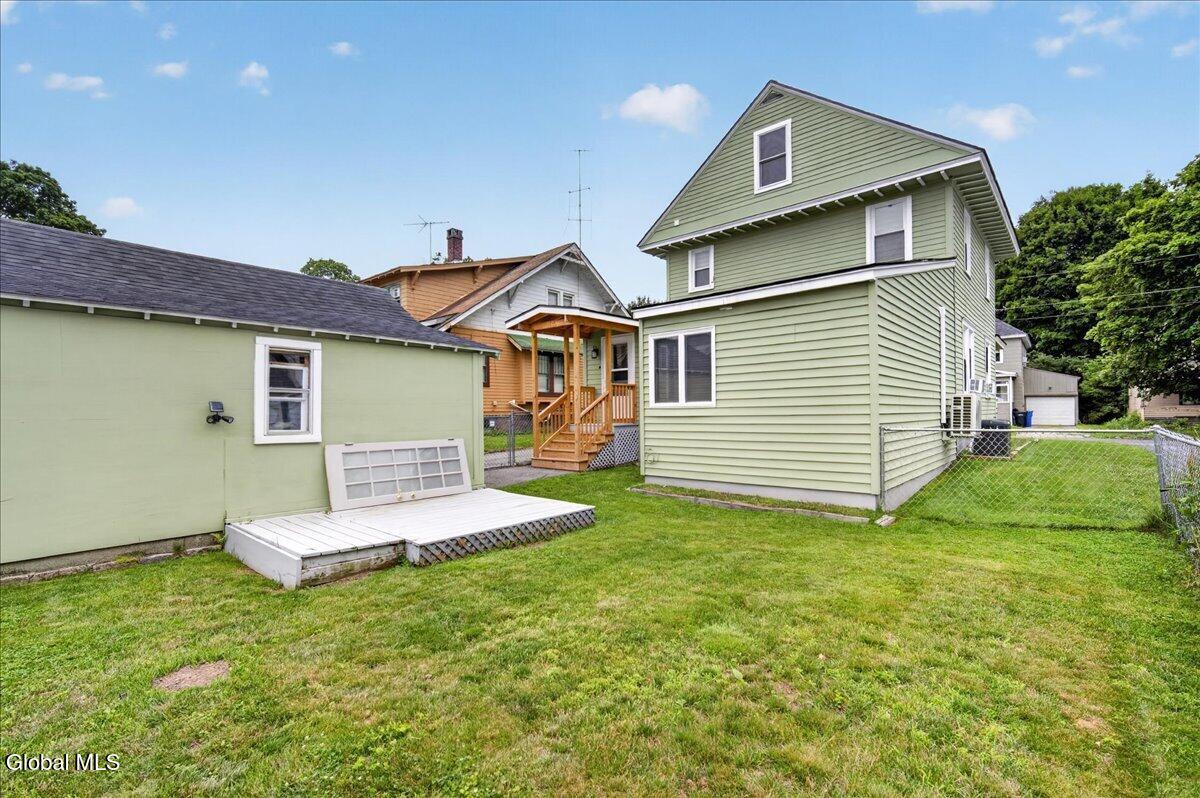 11 Monroe Street Gloversville NY 12078