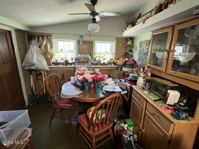 323 Oakhurst Street Troy NY 12182