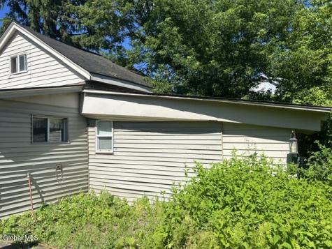 323 Oakhurst Street Troy NY 12182