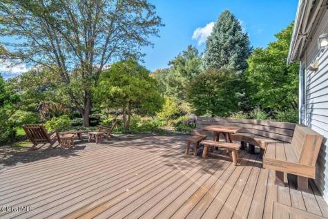 29 Columbine Drive Glenmont NY 12077