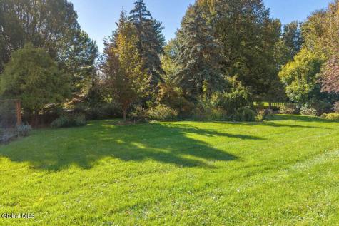29 Columbine Drive Glenmont NY 12077