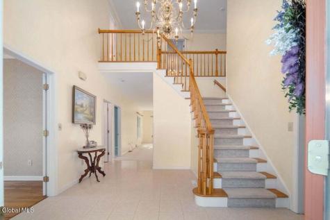 29 Columbine Drive Glenmont NY 12077