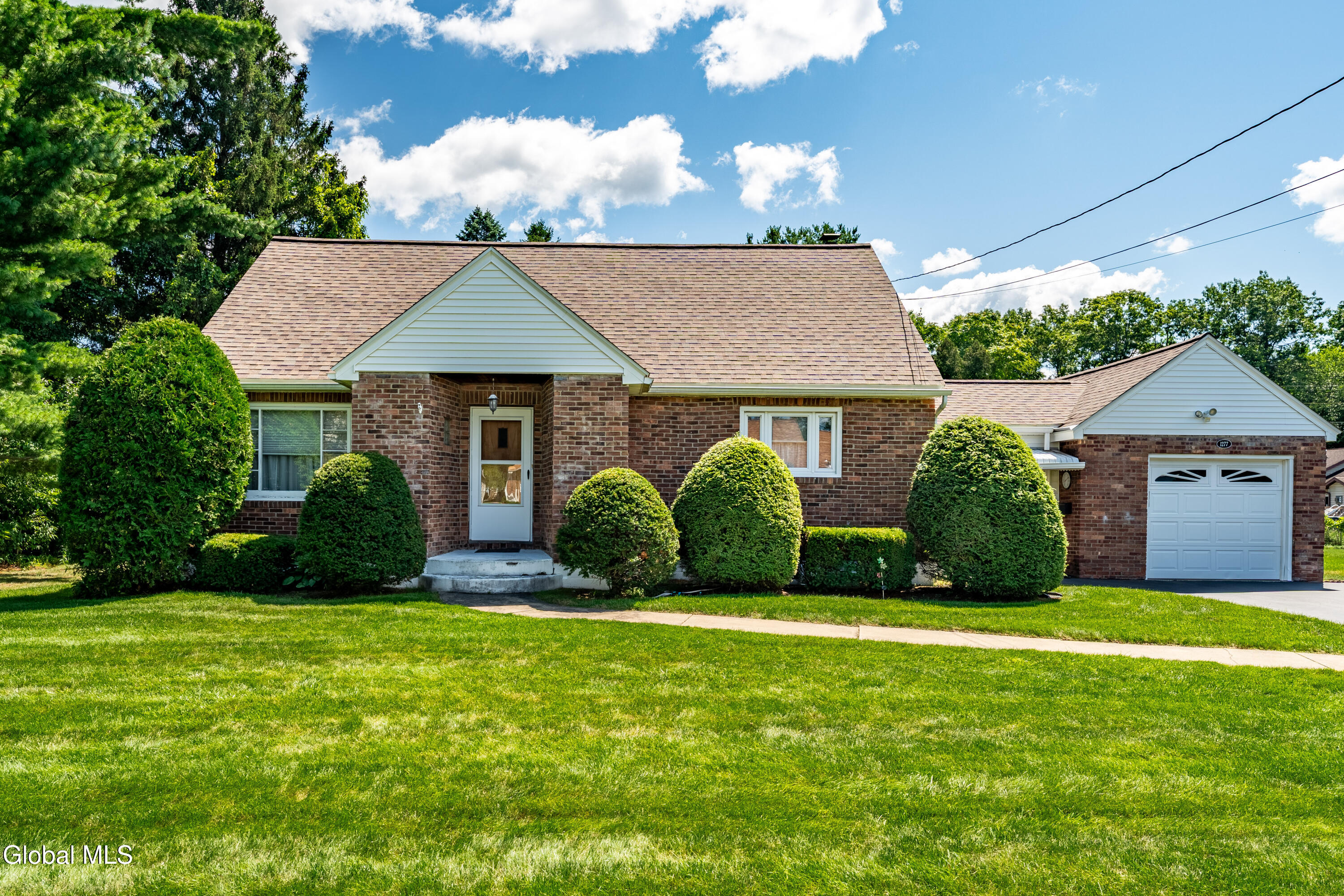 1277 Floral Avenue Schenectady NY 12306