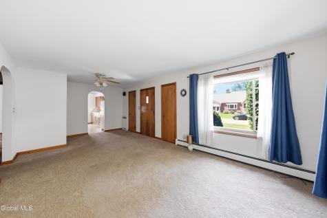 1277 Floral Avenue Schenectady NY 12306