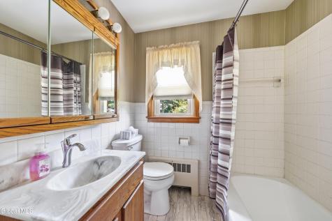 1277 Floral Avenue Schenectady NY 12306
