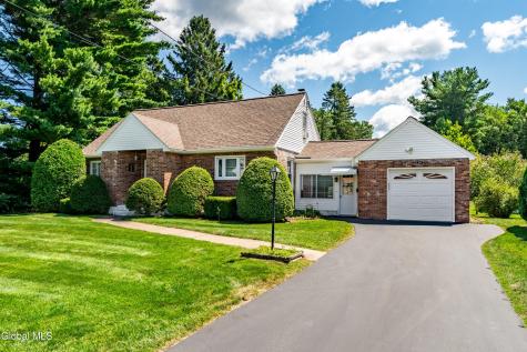 1277 Floral Avenue Schenectady NY 12306