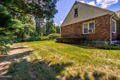 1277 Floral Avenue Schenectady NY 12306