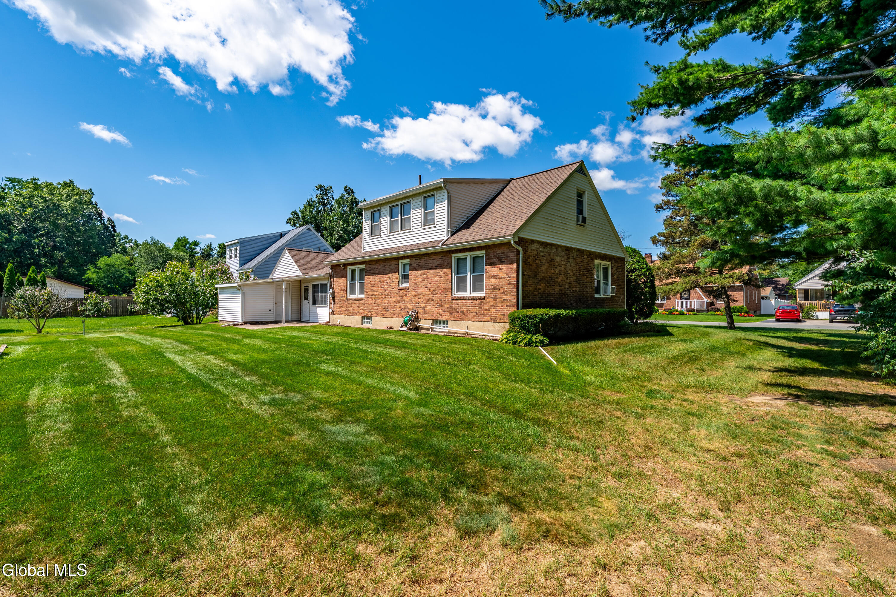 1277 Floral Avenue Schenectady NY 12306