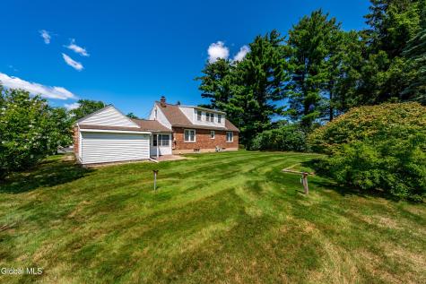 1277 Floral Avenue Schenectady NY 12306