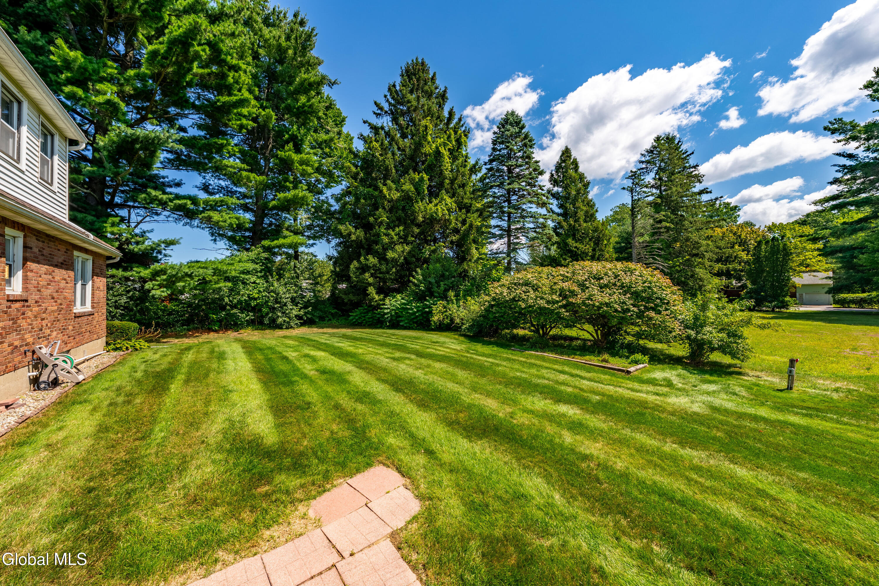 1277 Floral Avenue Schenectady NY 12306
