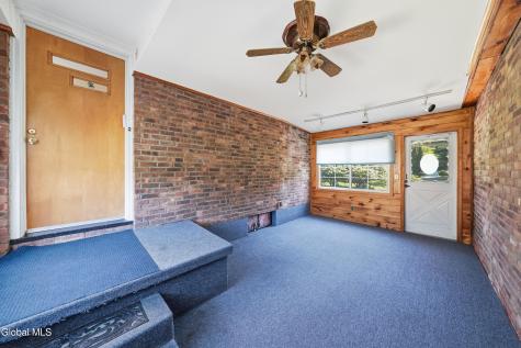 1277 Floral Avenue Schenectady NY 12306