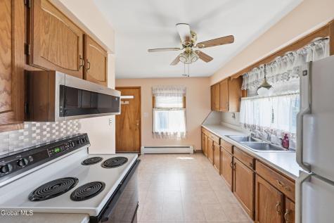 1277 Floral Avenue Schenectady NY 12306