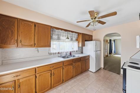 1277 Floral Avenue Schenectady NY 12306