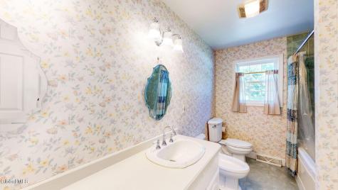 16 Boyack Road Clifton Park NY 12065