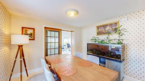 16 Boyack Road Clifton Park NY 12065