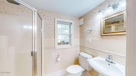 16 Boyack Road Clifton Park NY 12065