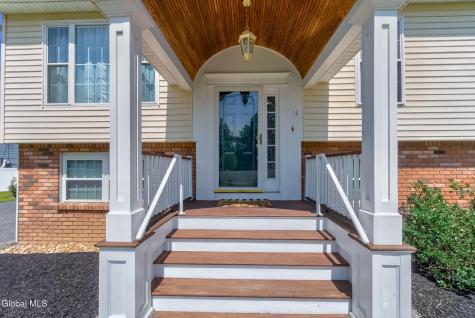 16 Boyack Road Clifton Park NY 12065