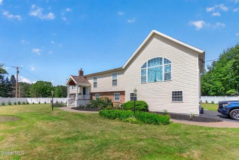 16 Boyack Road Clifton Park NY 12065