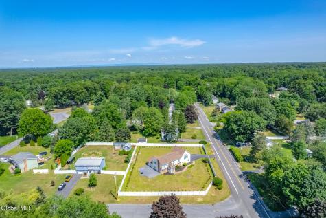16 Boyack Road Clifton Park NY 12065