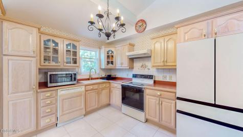 16 Boyack Road Clifton Park NY 12065