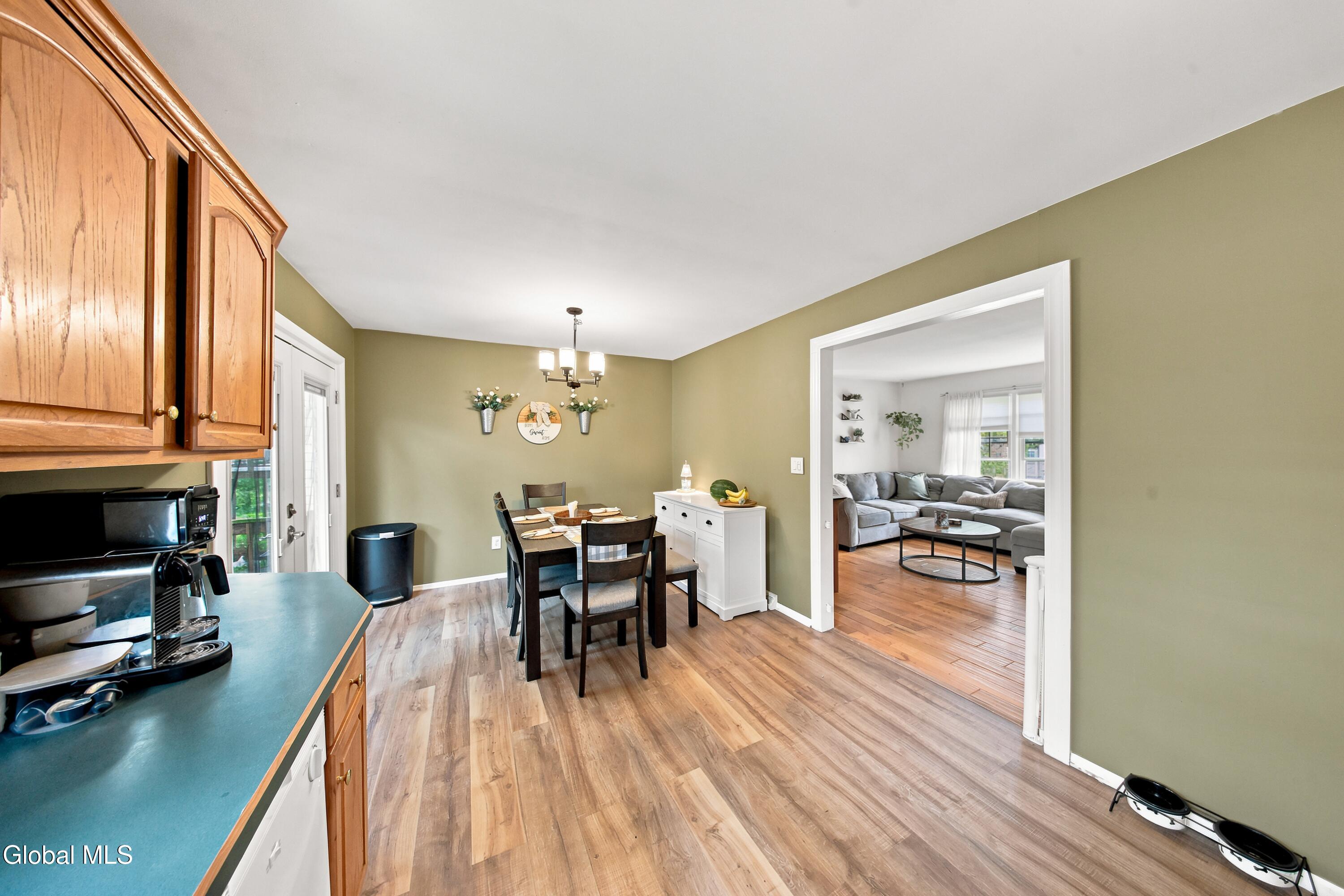 4 Denise Court Rensselaer NY 12144