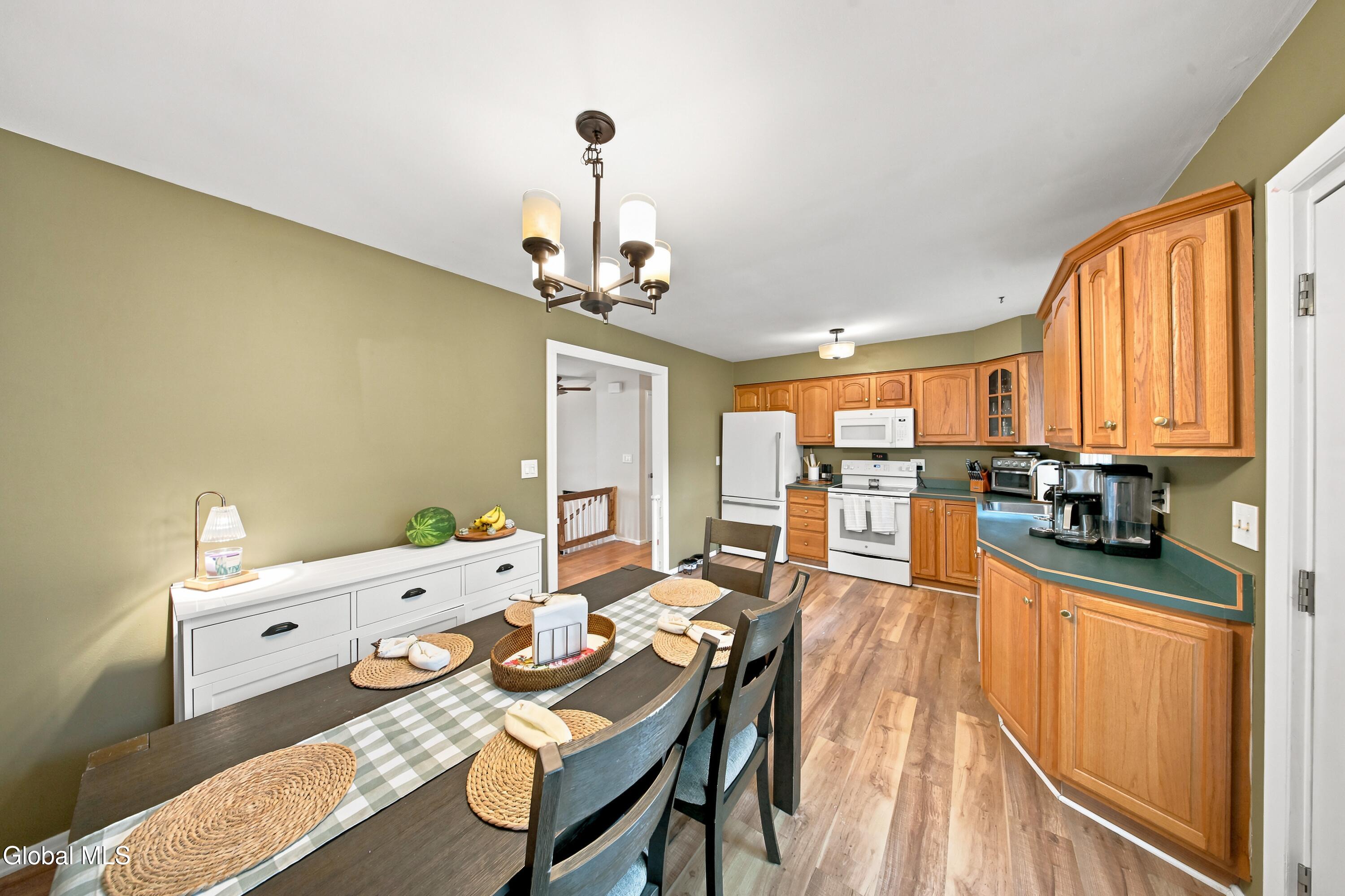 4 Denise Court Rensselaer NY 12144