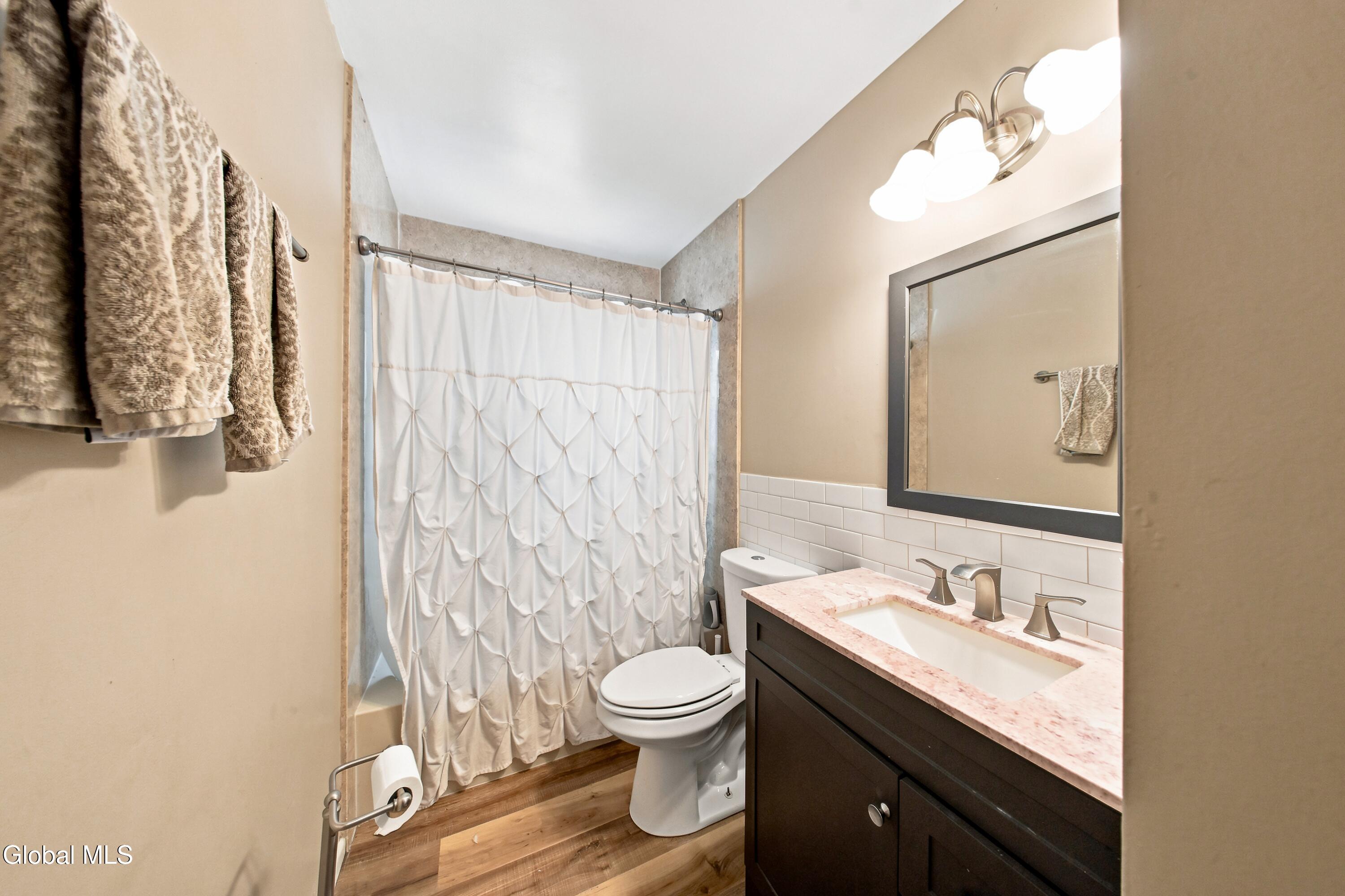 4 Denise Court Rensselaer NY 12144