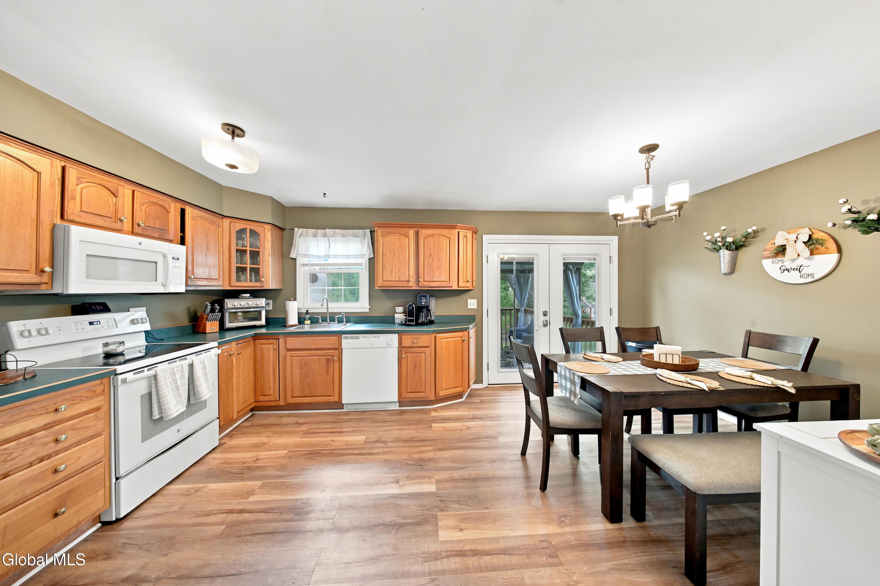 4 Denise Court Rensselaer NY 12144
