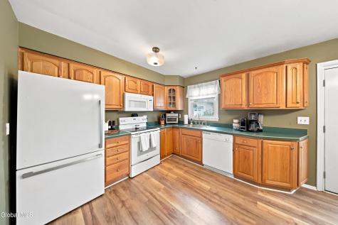 4 Denise Court Rensselaer NY 12144
