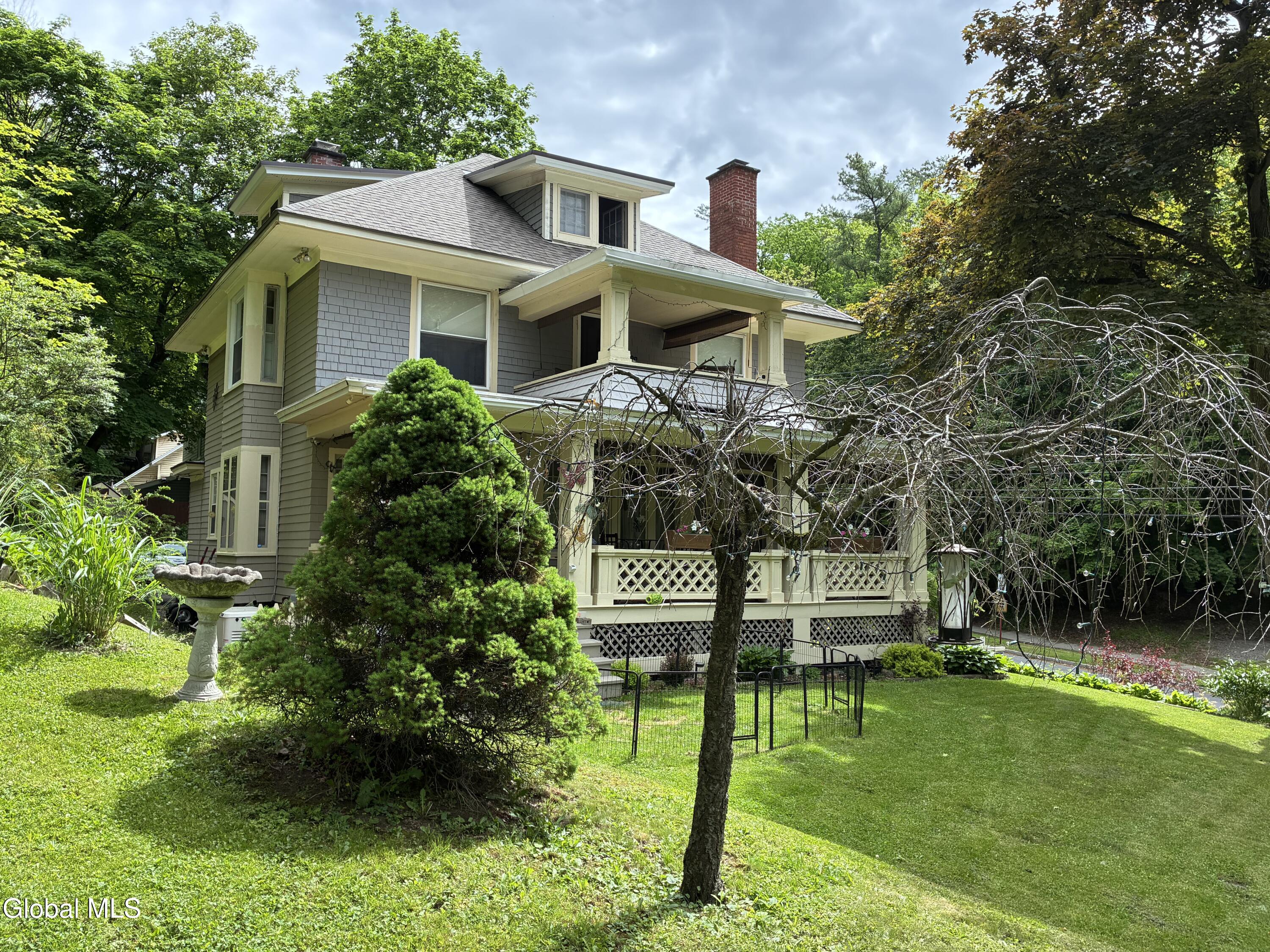24 Northampton Road Amsterdam NY 12010