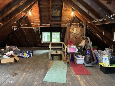 24 Northampton Road Amsterdam NY 12010