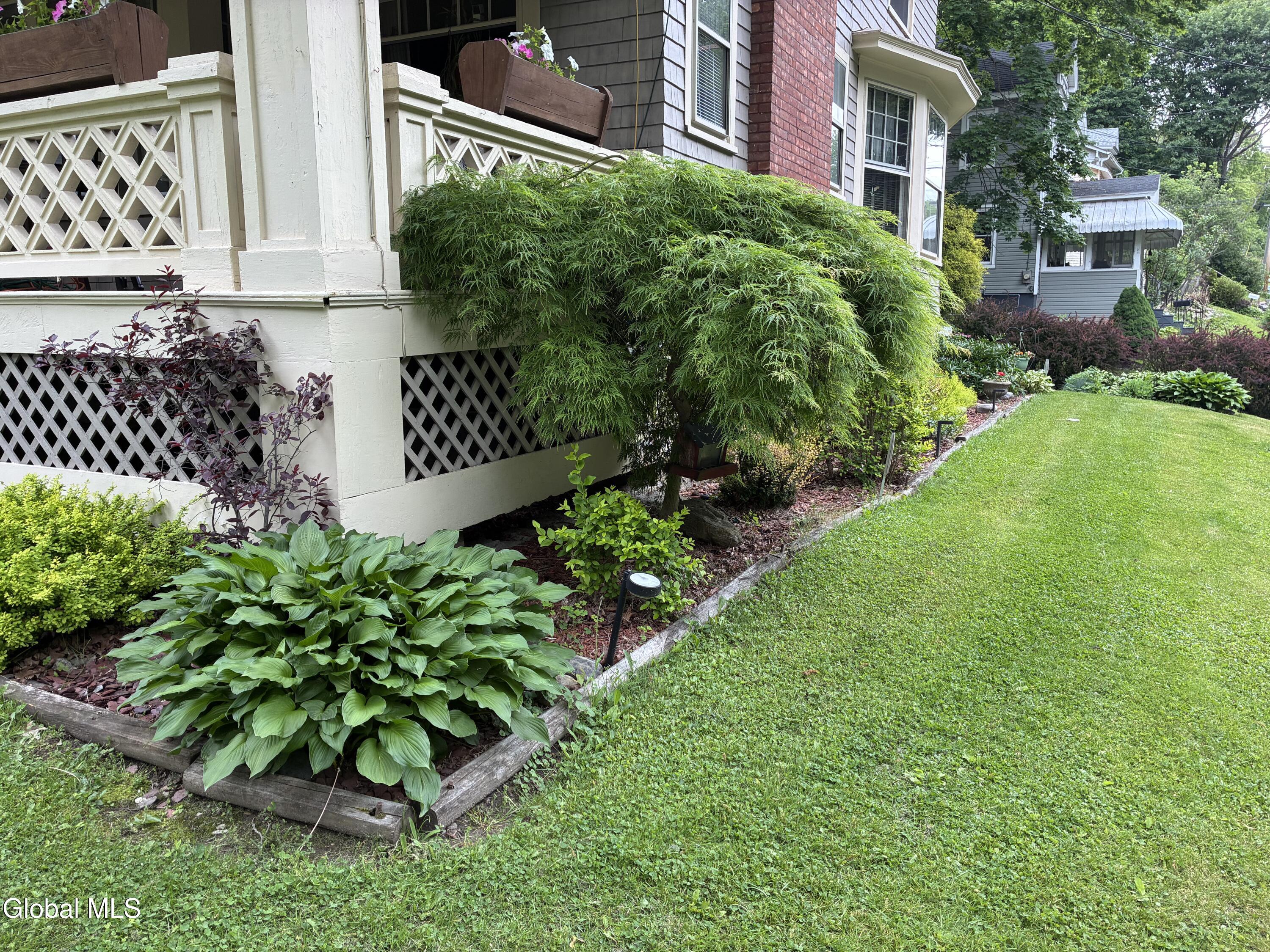 24 Northampton Road Amsterdam NY 12010