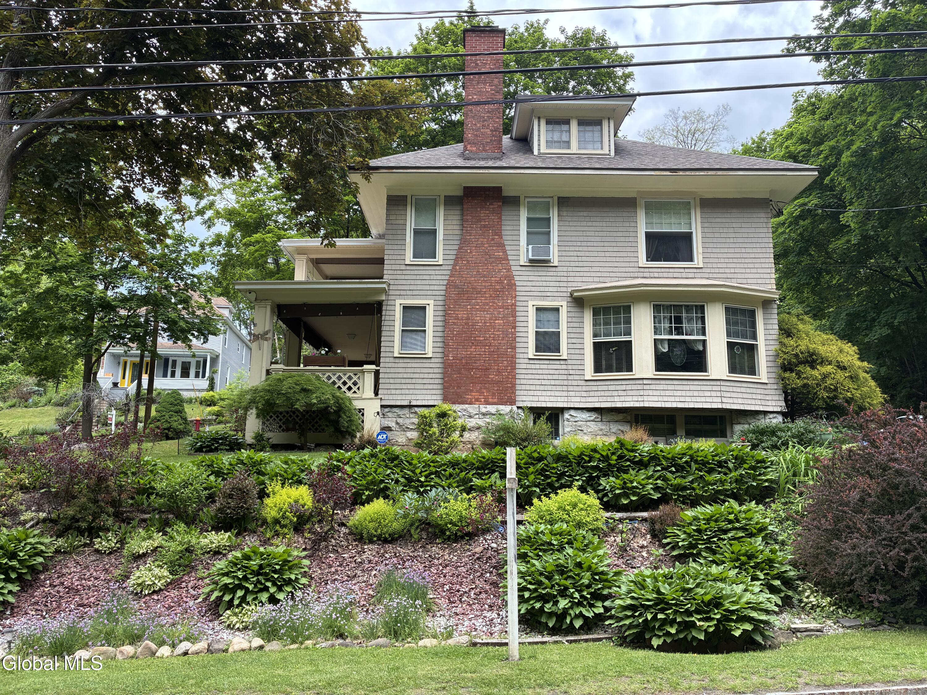 24 Northampton Road Amsterdam NY 12010