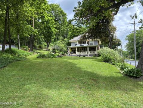 24 Northampton Road Amsterdam NY 12010
