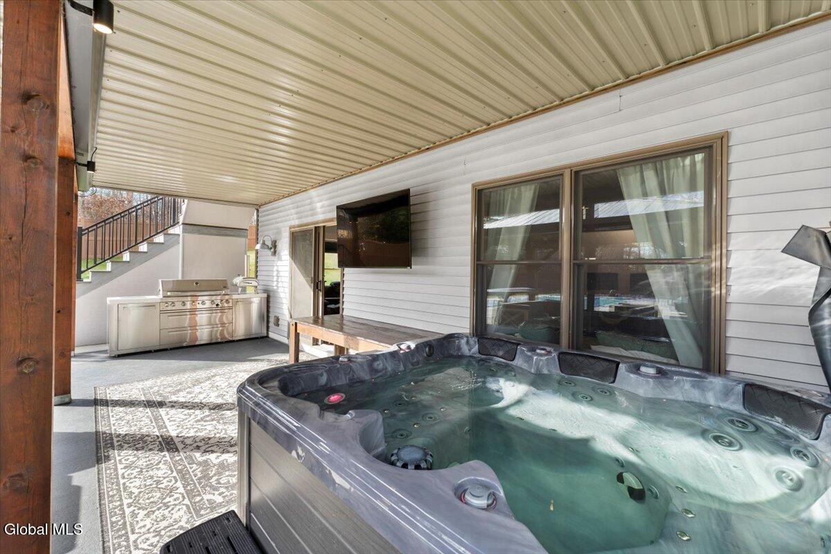 14 Blackberry Lane Queensbury NY 12804