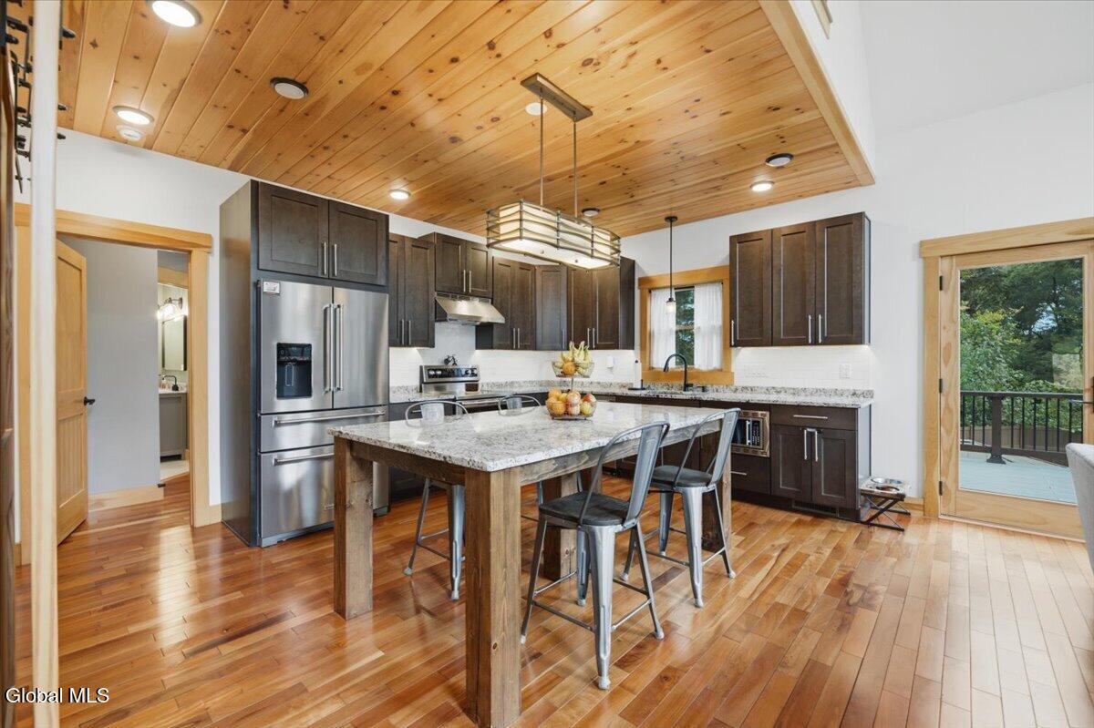 14 Blackberry Lane Queensbury NY 12804
