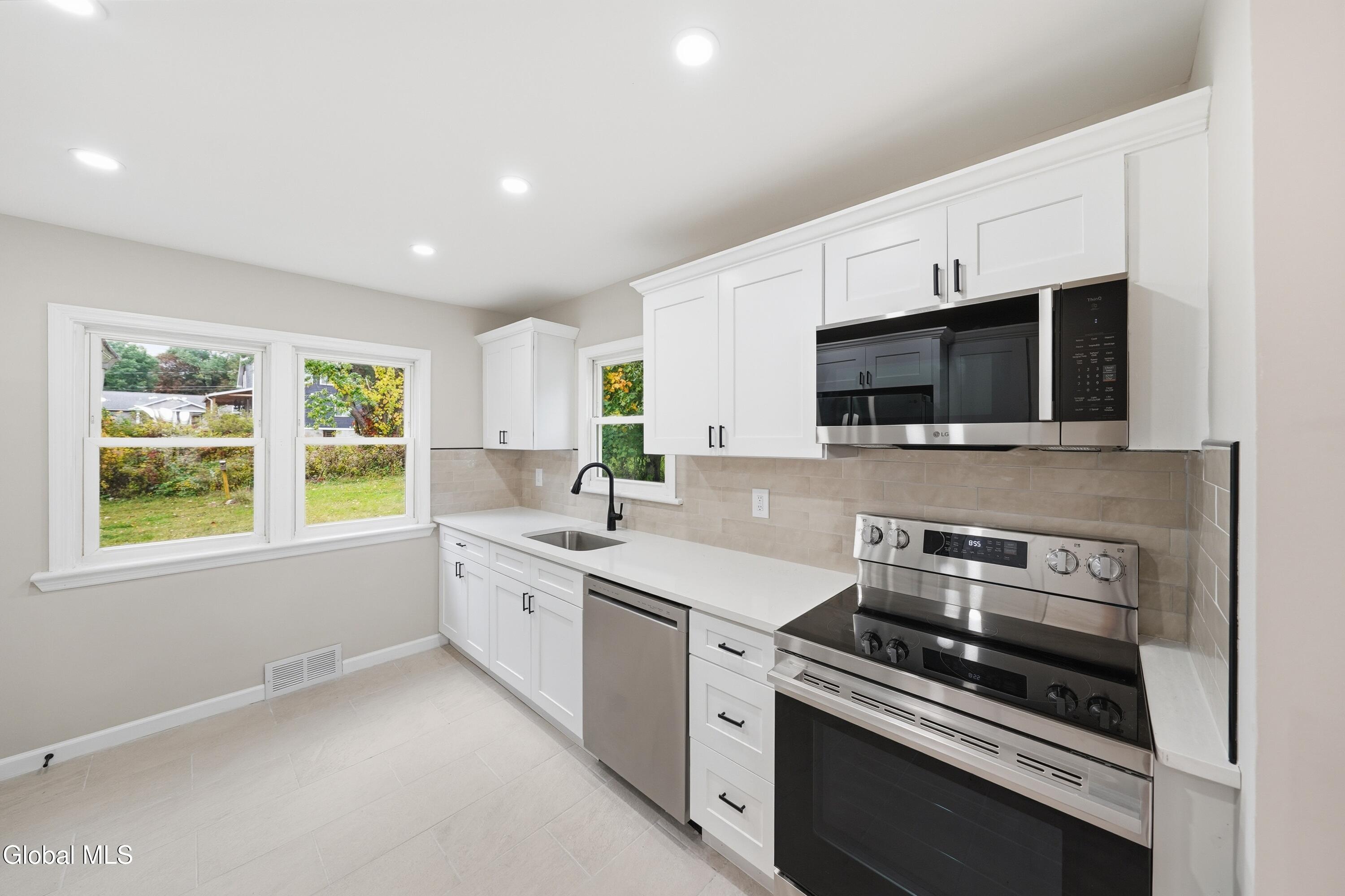 27 Bellemeade Street Wynantskill NY 12198