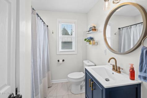 2012 Robinwood Avenue Schenectady NY 12306