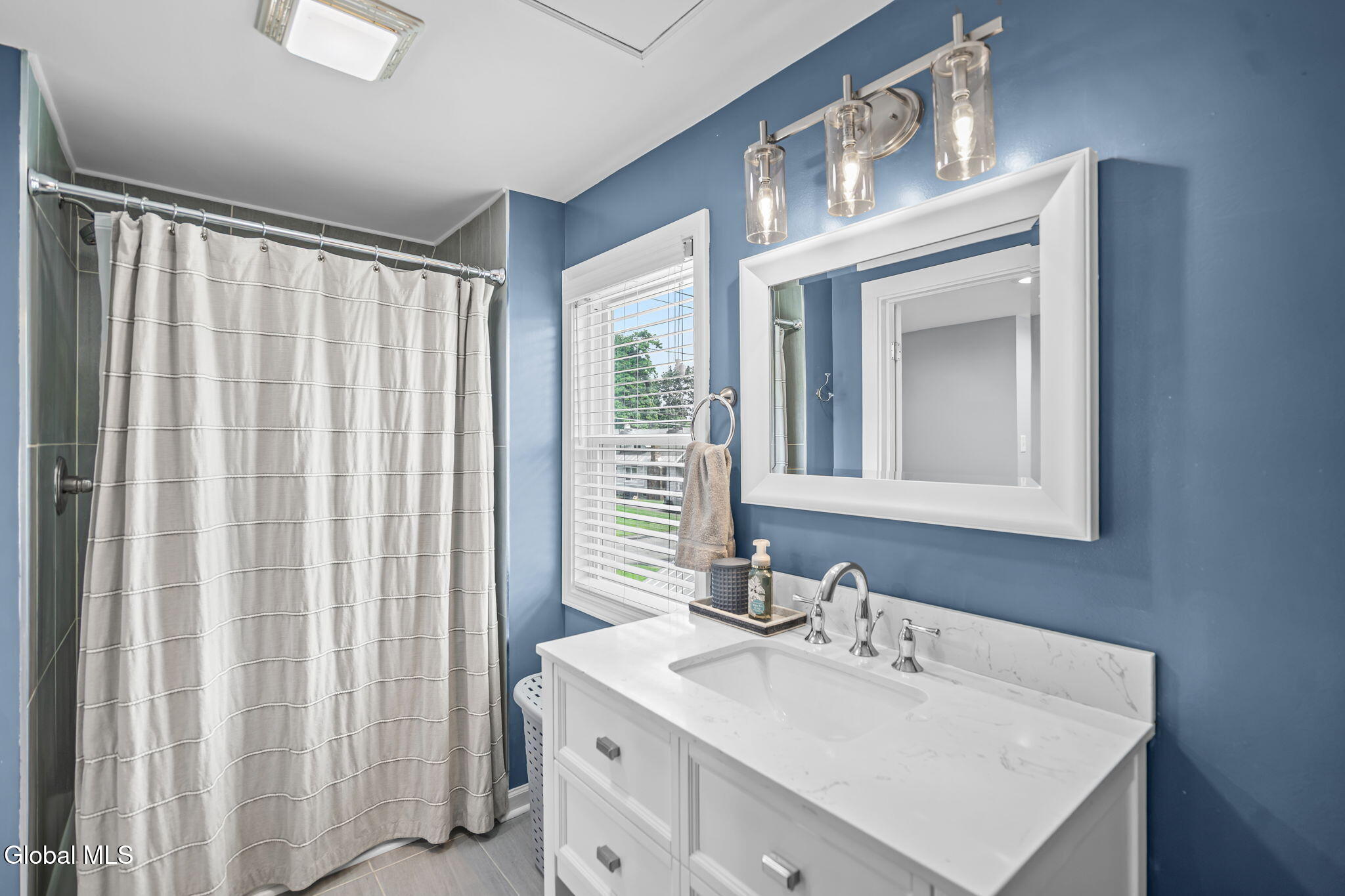2012 Robinwood Avenue Schenectady NY 12306