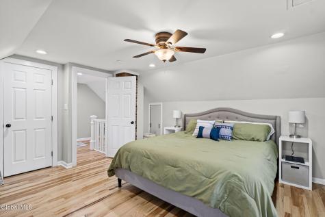 2012 Robinwood Avenue Schenectady NY 12306