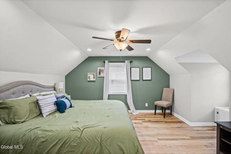 2012 Robinwood Avenue Schenectady NY 12306